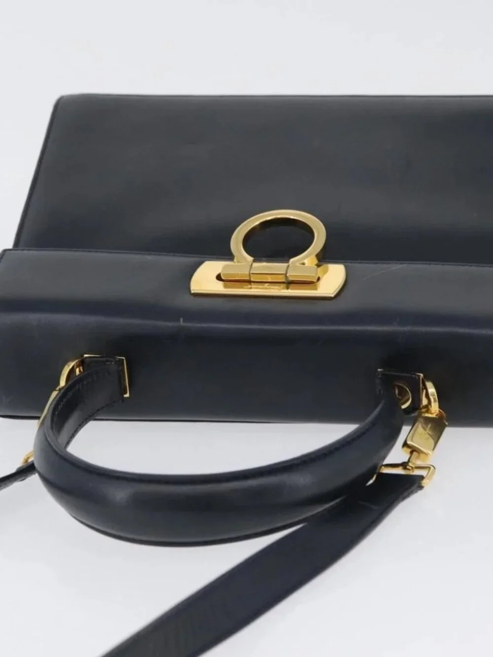 Salvatore Ferragamo Gancini Hand Bag Leather 2way Navy Gold Auth AMZ378